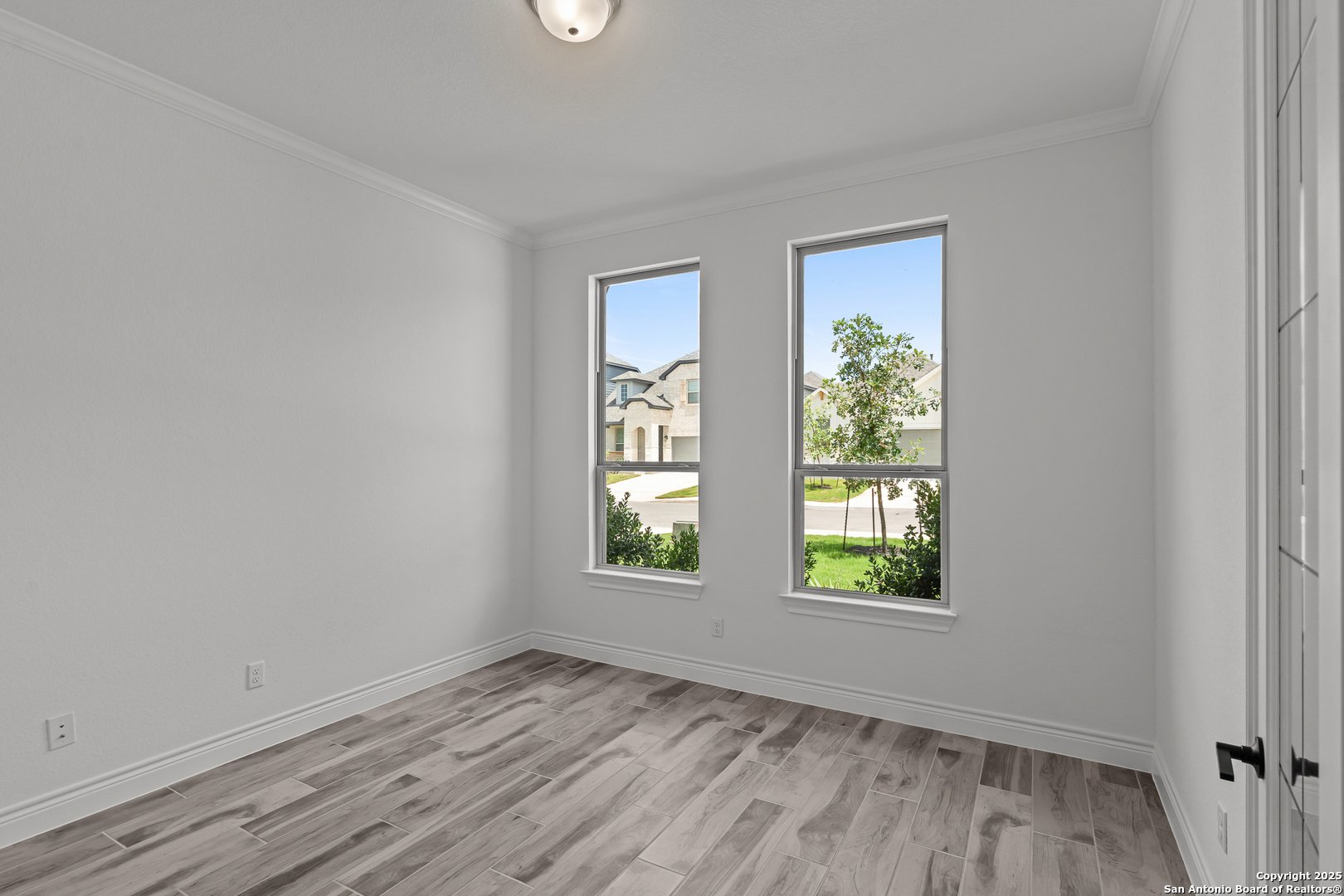 208 Brown Swiss Boerne TX 78006