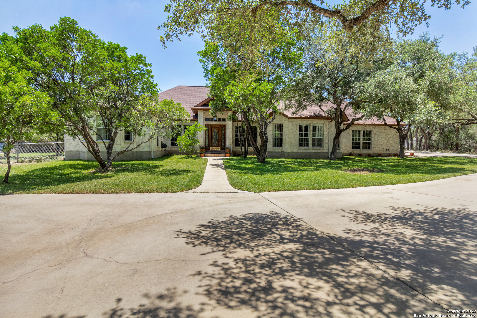 213 N Rolling Oaks Lane San Antonio TX 78253