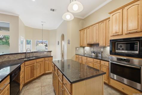 927 Serene Meadows San Antonio TX 78258