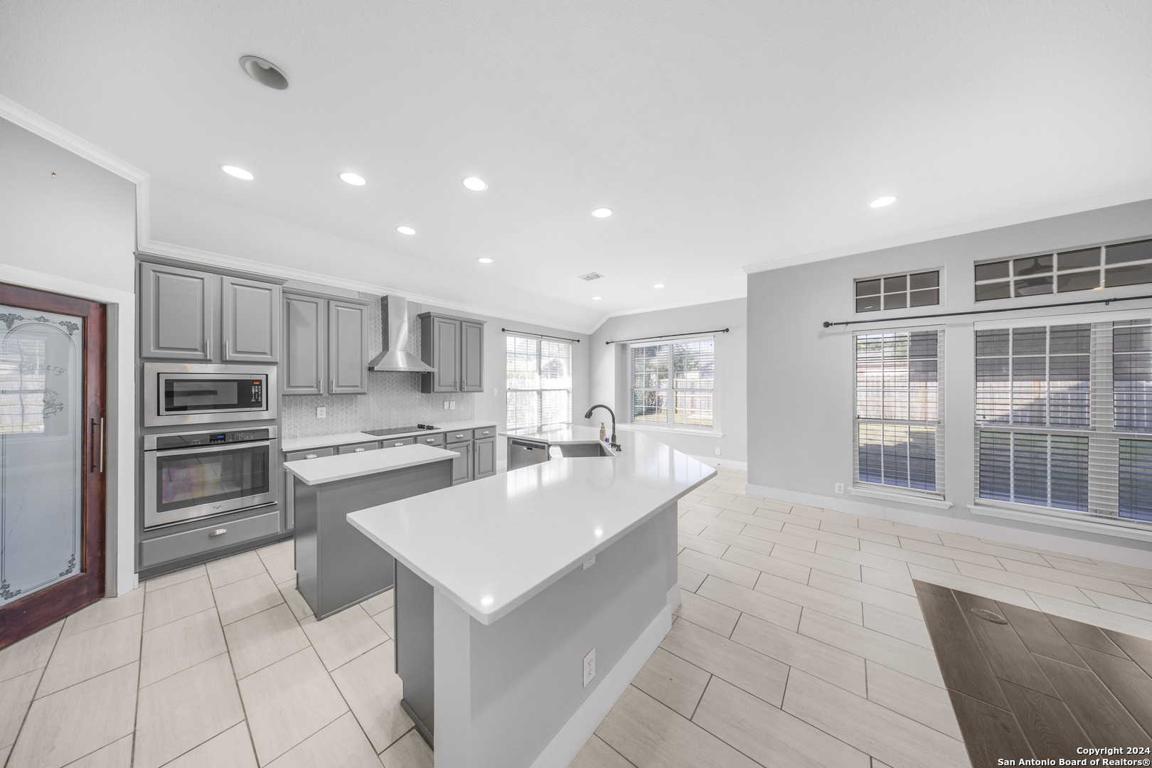 121 Norman Cove Cibolo TX 78108