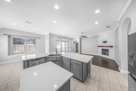 121 Norman Cove Cibolo TX 78108