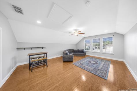 121 Norman Cove Cibolo TX 78108