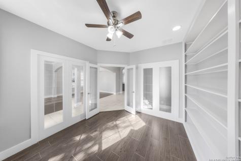 121 Norman Cove Cibolo TX 78108