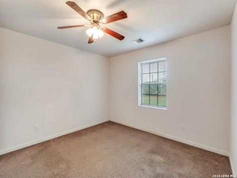 813 Pleasant Acres Seguin TX 78155
