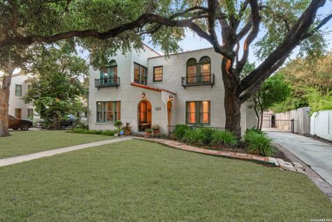 339 W Hollywood Avenue San Antonio TX 78212