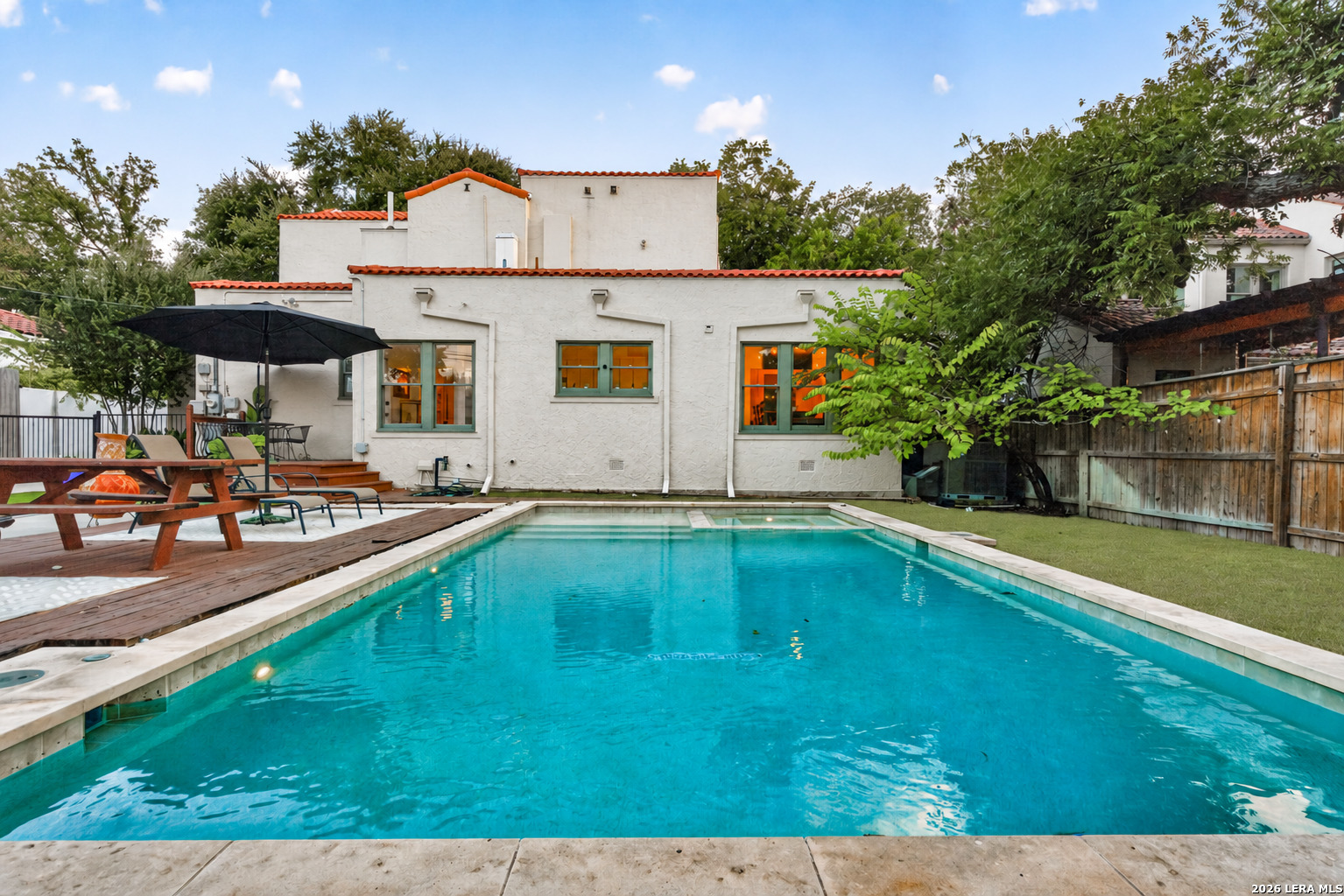 339 W Hollywood Avenue San Antonio TX 78212