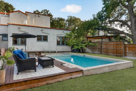 339 W Hollywood Avenue San Antonio TX 78212