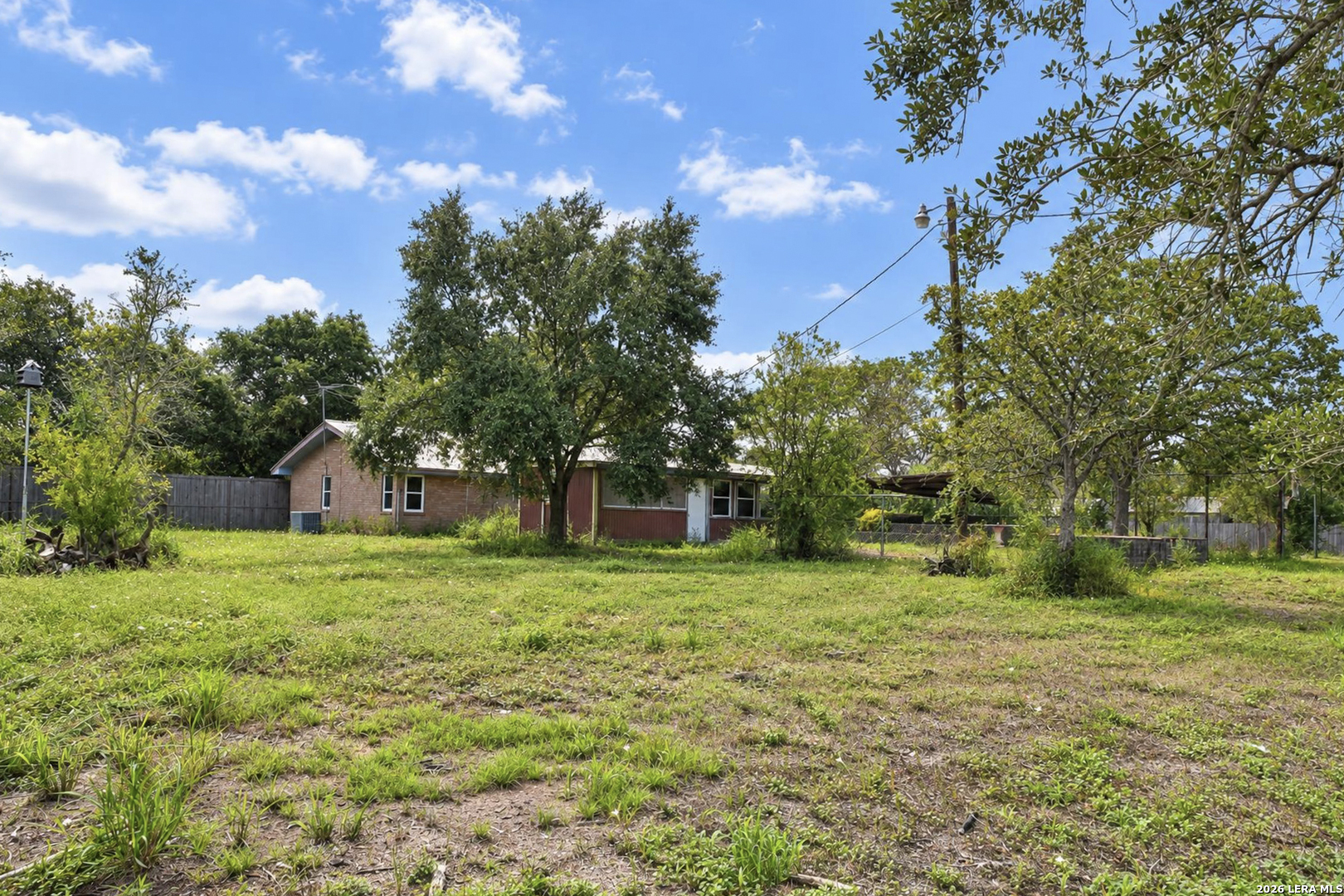 2835 Earls Trail Beeville TX 78102