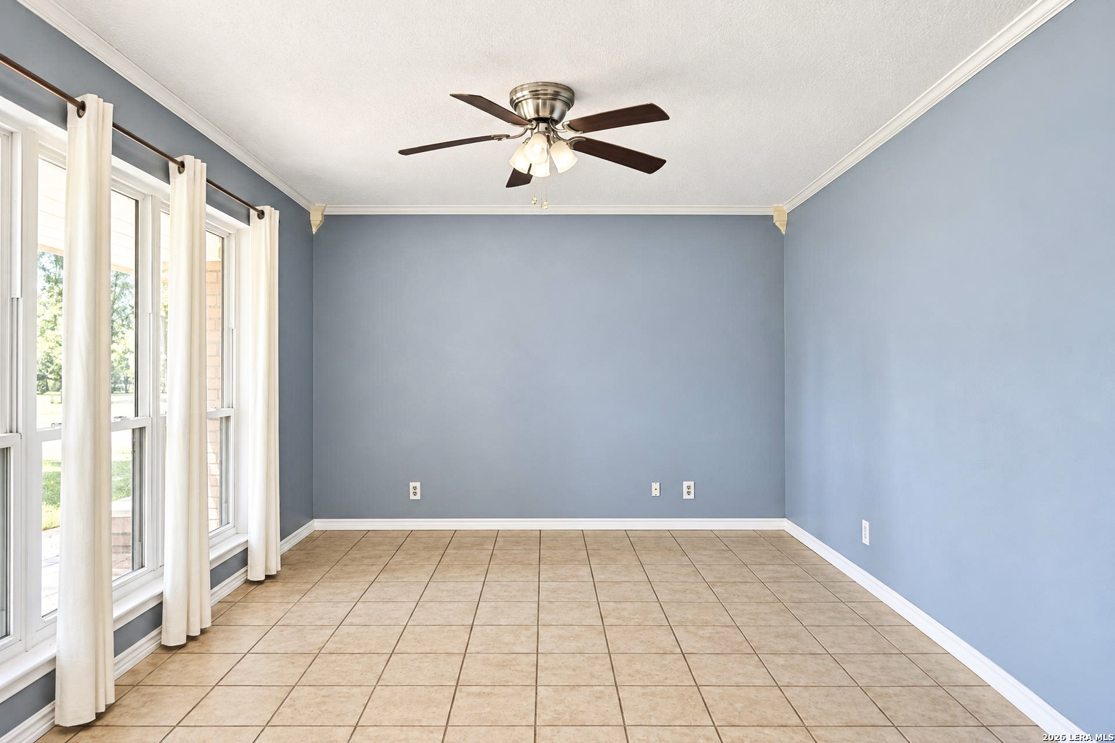 2835 Earls Trail Beeville TX 78102