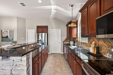 1130 Canyon Springs Canyon Lake TX 78133