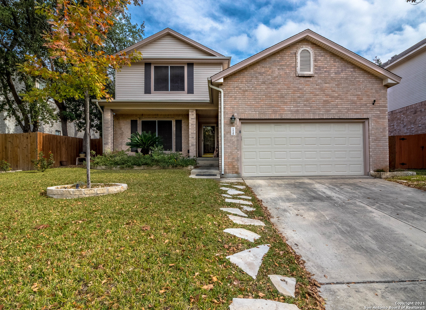 1238 Saxonhill Drive San Antonio TX 78253