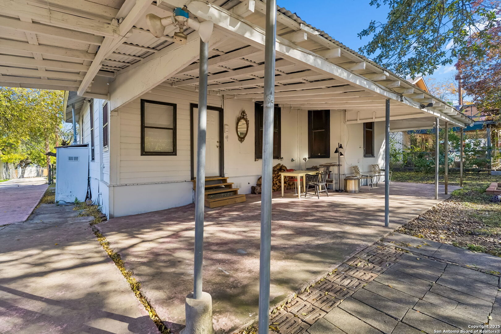218 Coleman San Antonio TX 78208