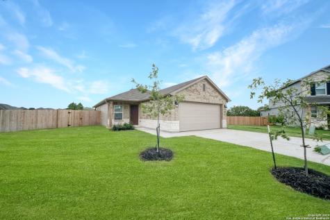 3039 Laguna Cliffs Converse TX 78109