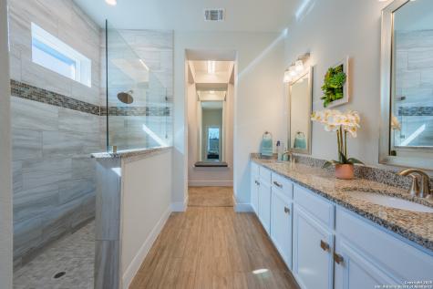 22842 Rio Salado San Antonio TX 78261