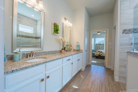 22842 Rio Salado San Antonio TX 78261