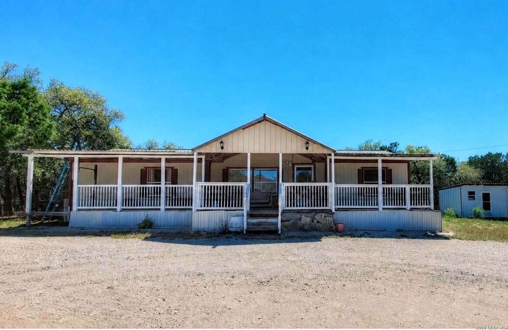885 Brushy Creek Lakehills TX 78063