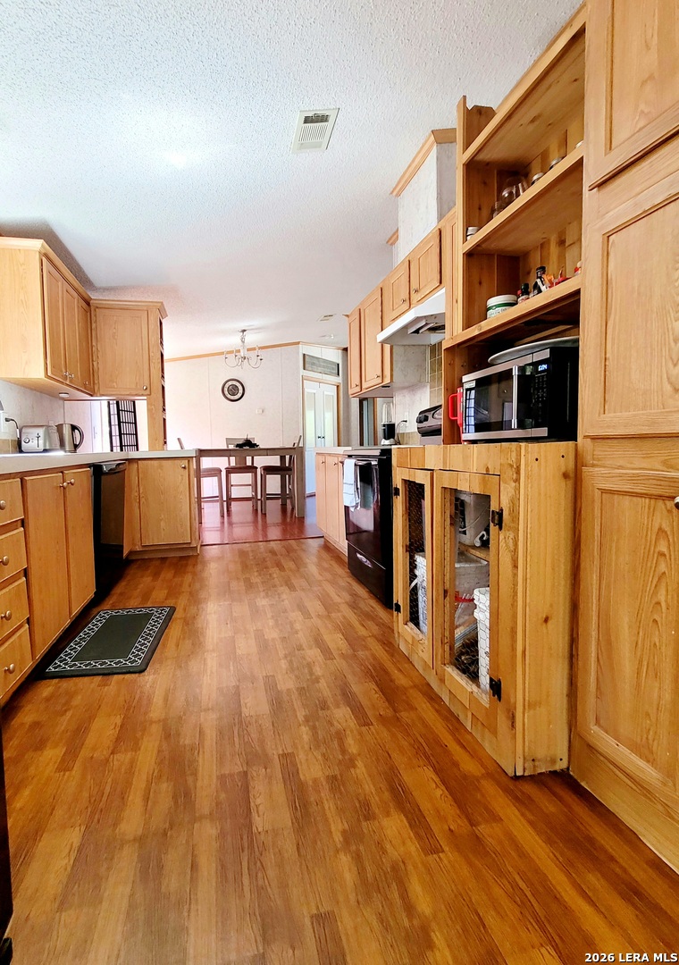 885 Brushy Creek Lakehills TX 78063