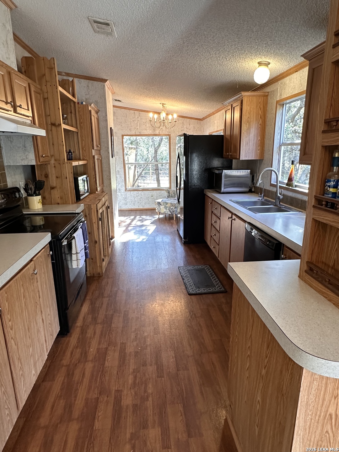 885 Brushy Creek Lakehills TX 78063