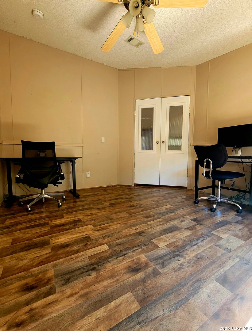 885 Brushy Creek Lakehills TX 78063