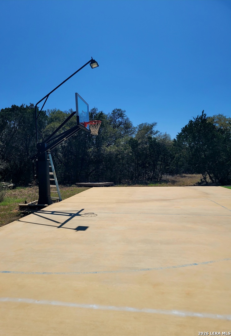 885 Brushy Creek Lakehills TX 78063