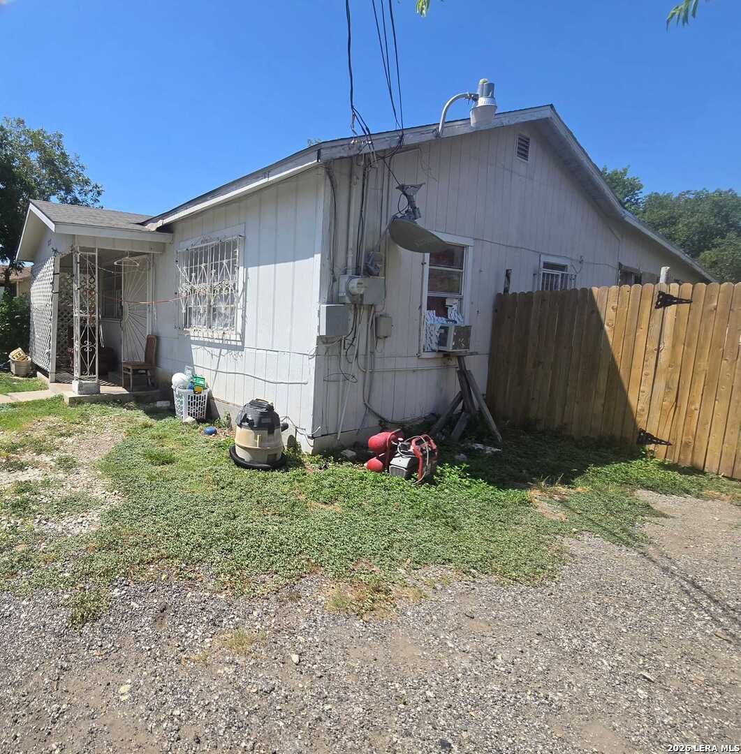 223 Prosperity Drive San Antonio TX 78237