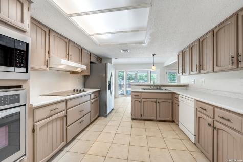 15322 Delachaise San Antonio TX 78232