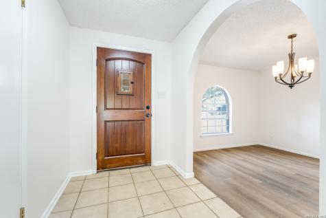 15322 Delachaise San Antonio TX 78232
