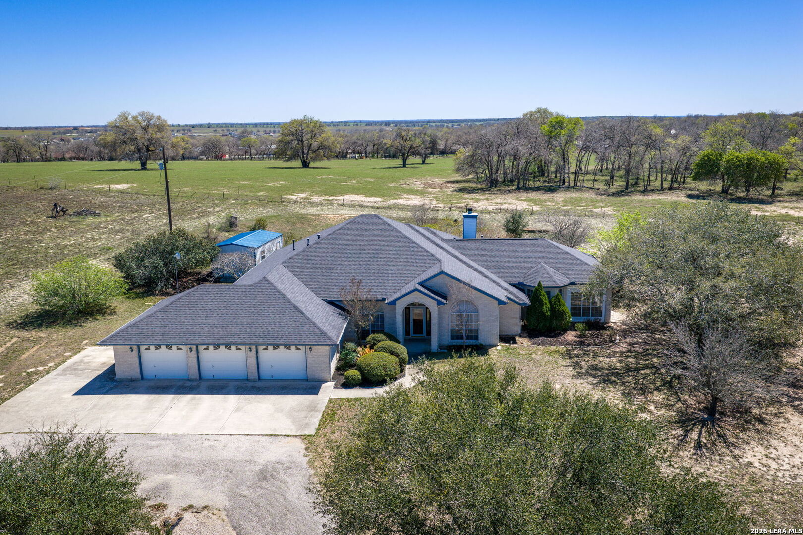 632 Lake Valley La Vernia TX 78121