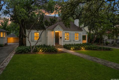 216 Tuxedo Avenue Alamo Heights TX 78209