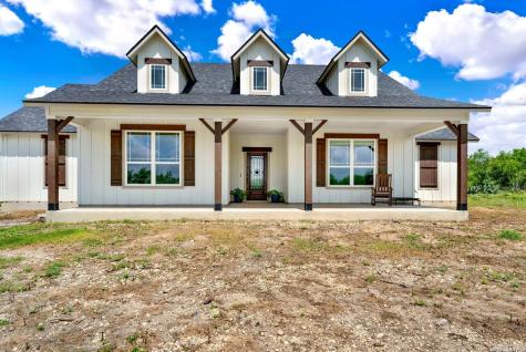 618 Private Road 5769 Castroville TX 78009