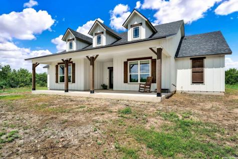 618 Private Road 5769 Castroville TX 78009