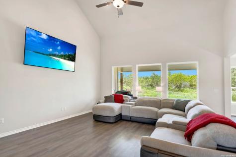 618 Private Road 5769 Castroville TX 78009