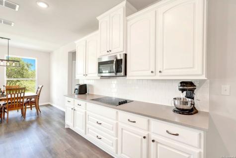 618 Private Road 5769 Castroville TX 78009