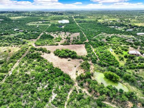 618 Private Road 5769 Castroville TX 78009