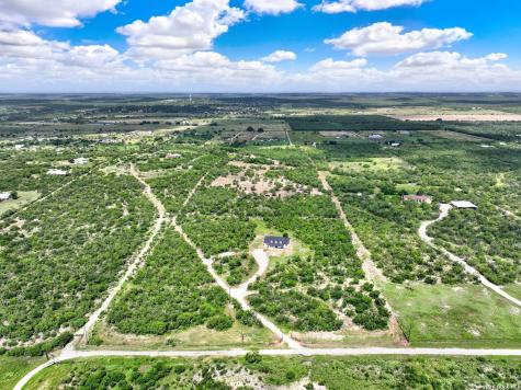 618 Private Road 5769 Castroville TX 78009