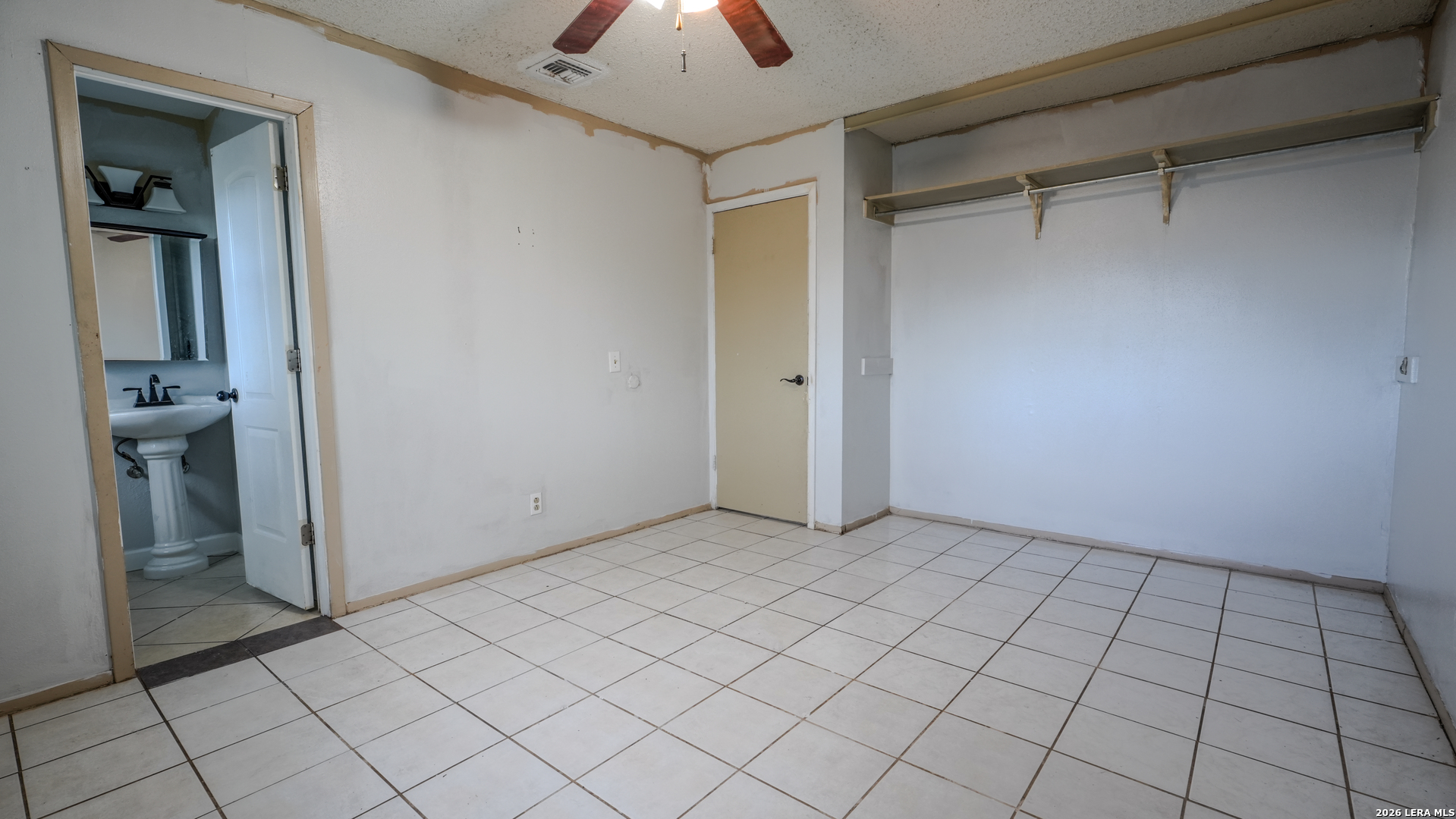 9231 Port Victoria Street San Antonio TX 78242