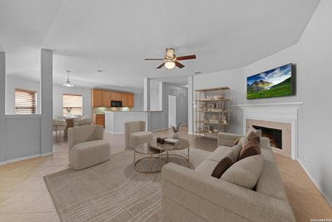 1936 Oak New Braunfels TX 78132