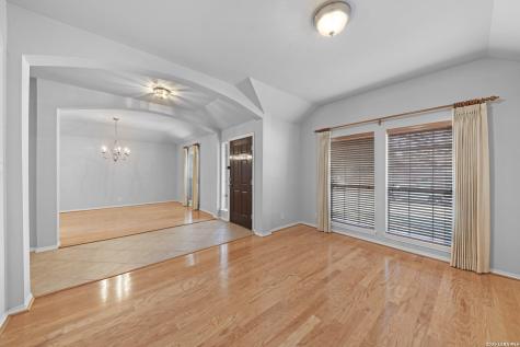 1936 Oak New Braunfels TX 78132