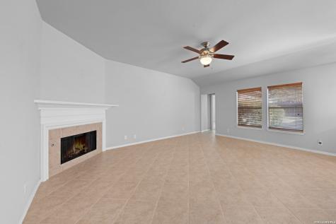 1936 Oak New Braunfels TX 78132