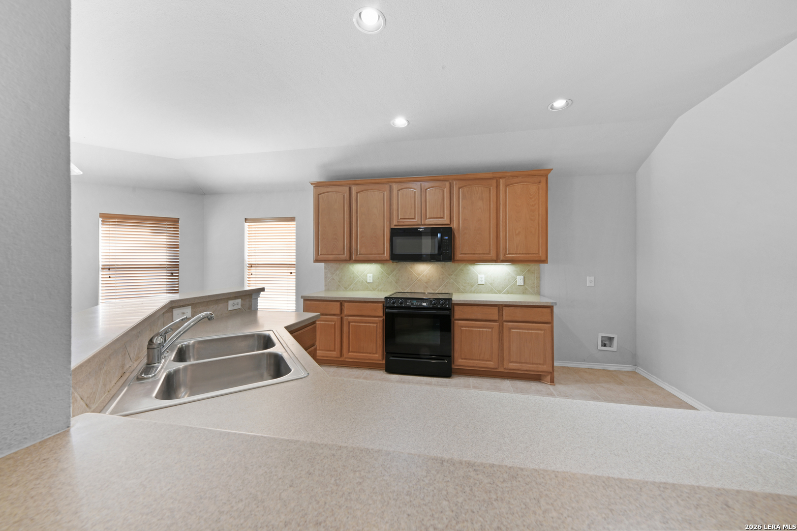 1936 Oak New Braunfels TX 78132
