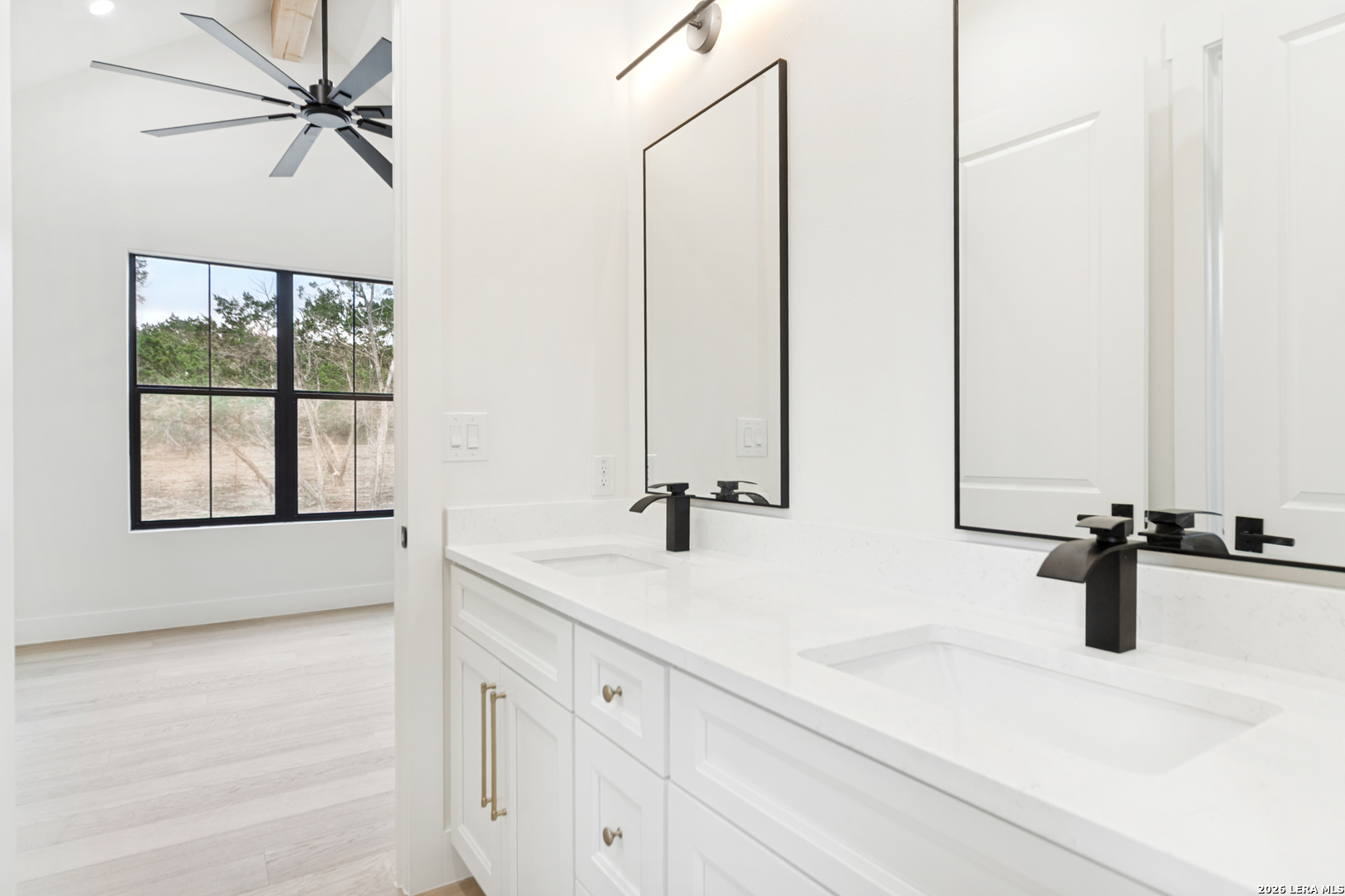 129 Aermotor Lane Boerne TX 78006