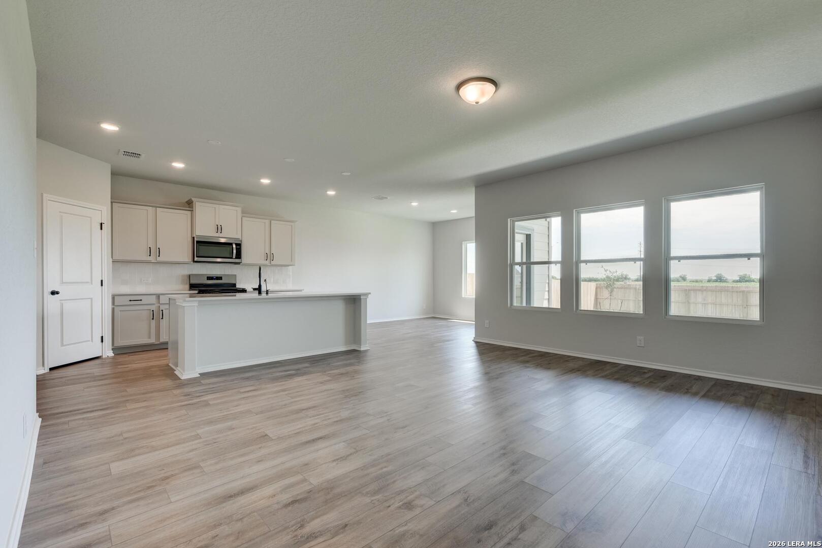 14220 Wolf View San Antonio TX 78252