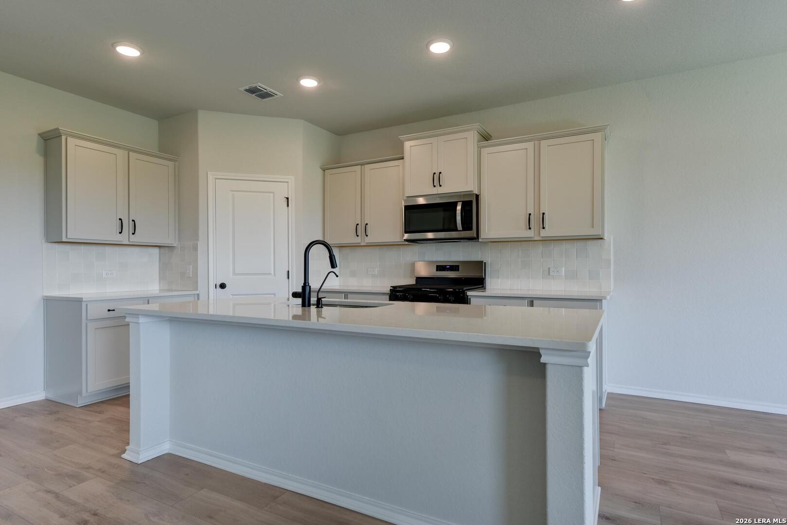 14220 Wolf View San Antonio TX 78252