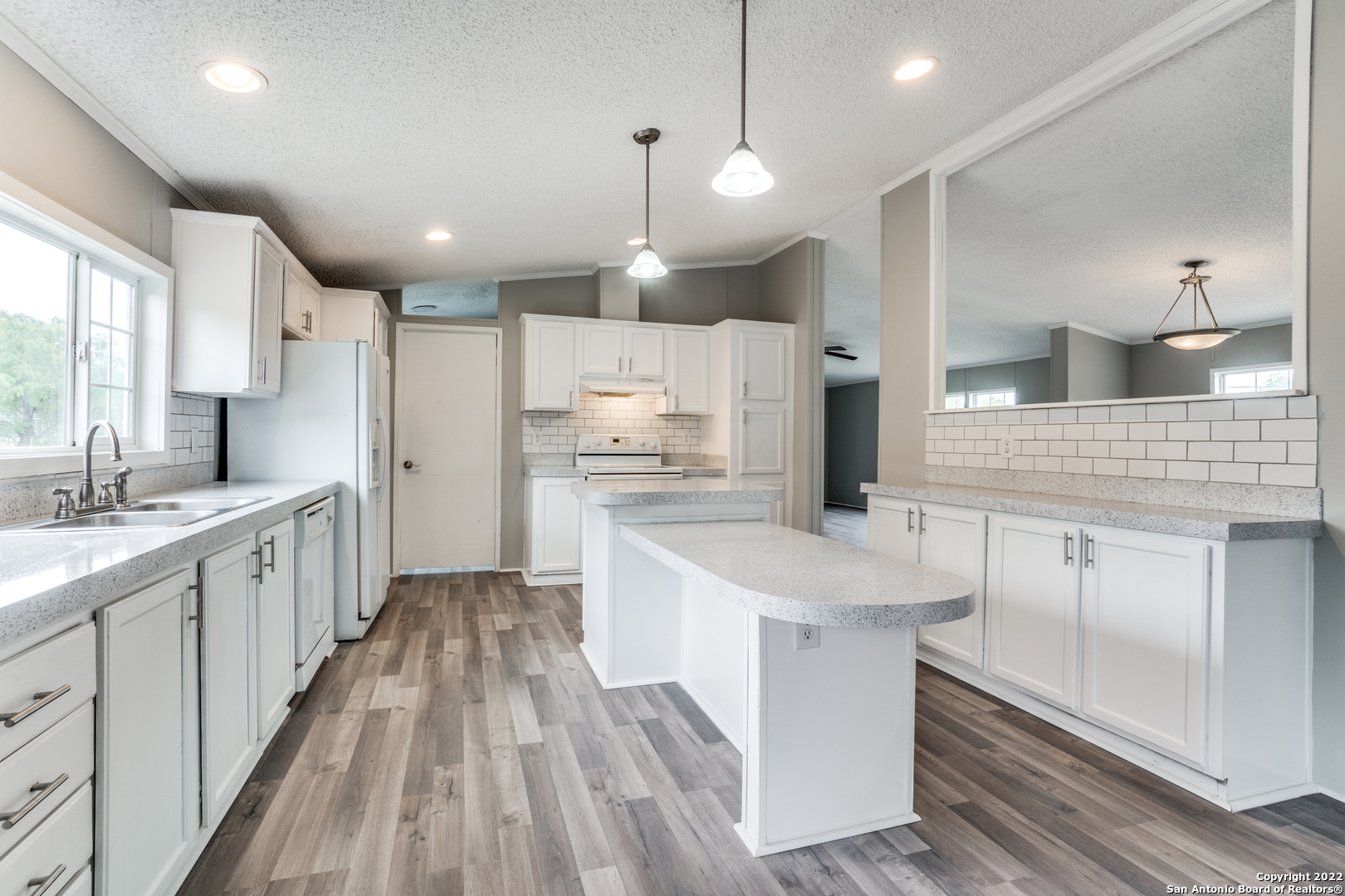 615 County Road 3820 San Antonio TX 78253