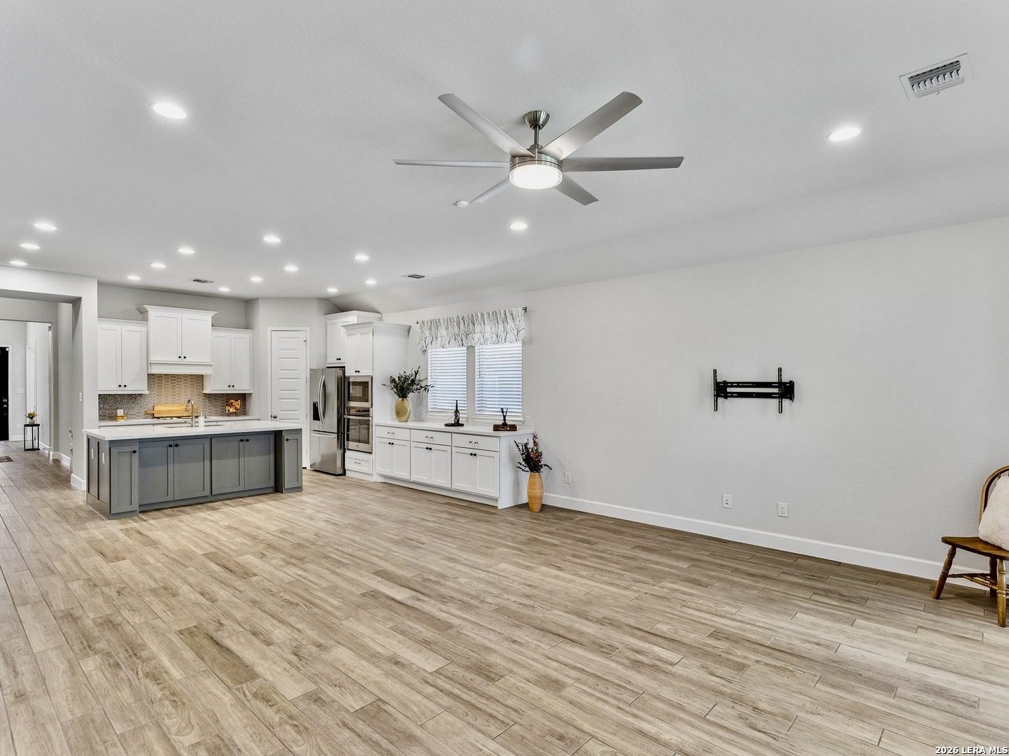 2043 Dalhart San Antonio TX 78253