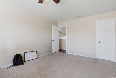 7839 Horse Hollow San Antonio TX 78244