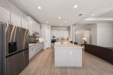 477 Vamanos Boerne TX 78006