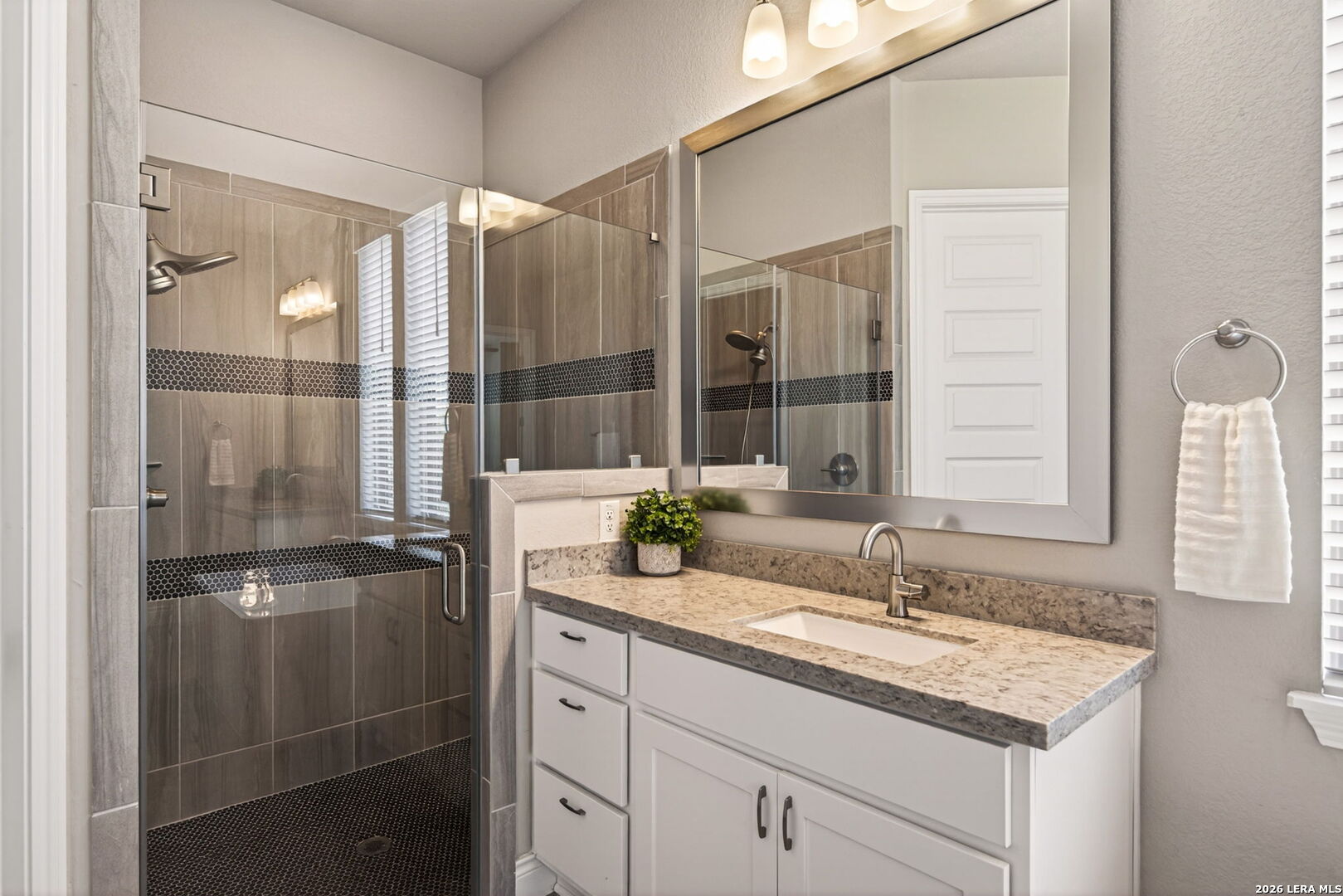 477 Vamanos Boerne TX 78006