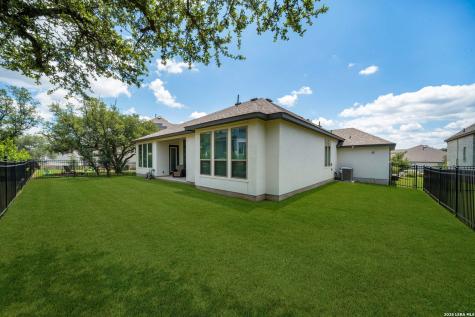 477 Vamanos Boerne TX 78006