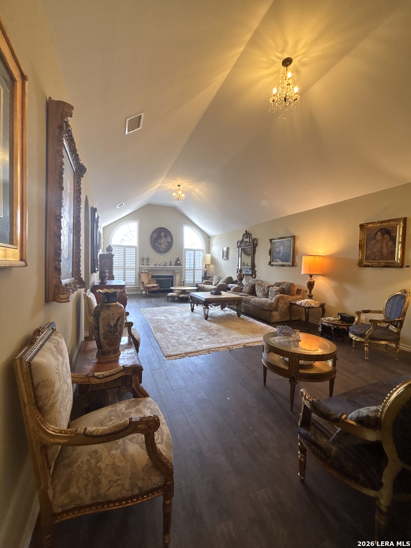 83 Oakwell Farms Parkway San Antonio TX 78218